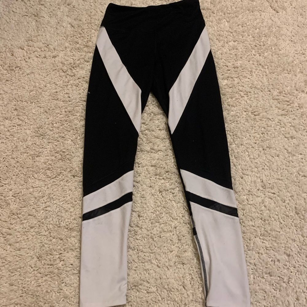 So yoga high rise leggings M